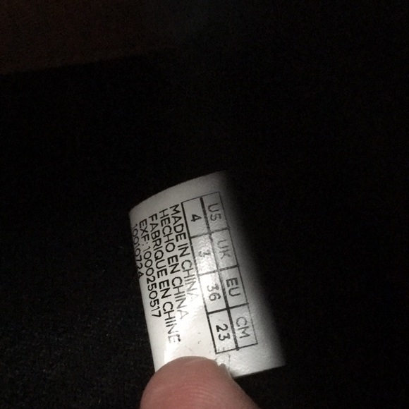 TOMS booties - Picture 6 of 6